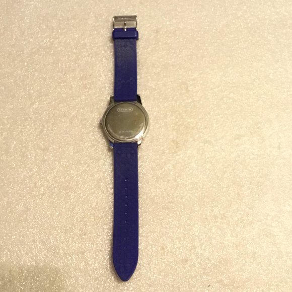 Very nice Coach watch with blue band main image 15